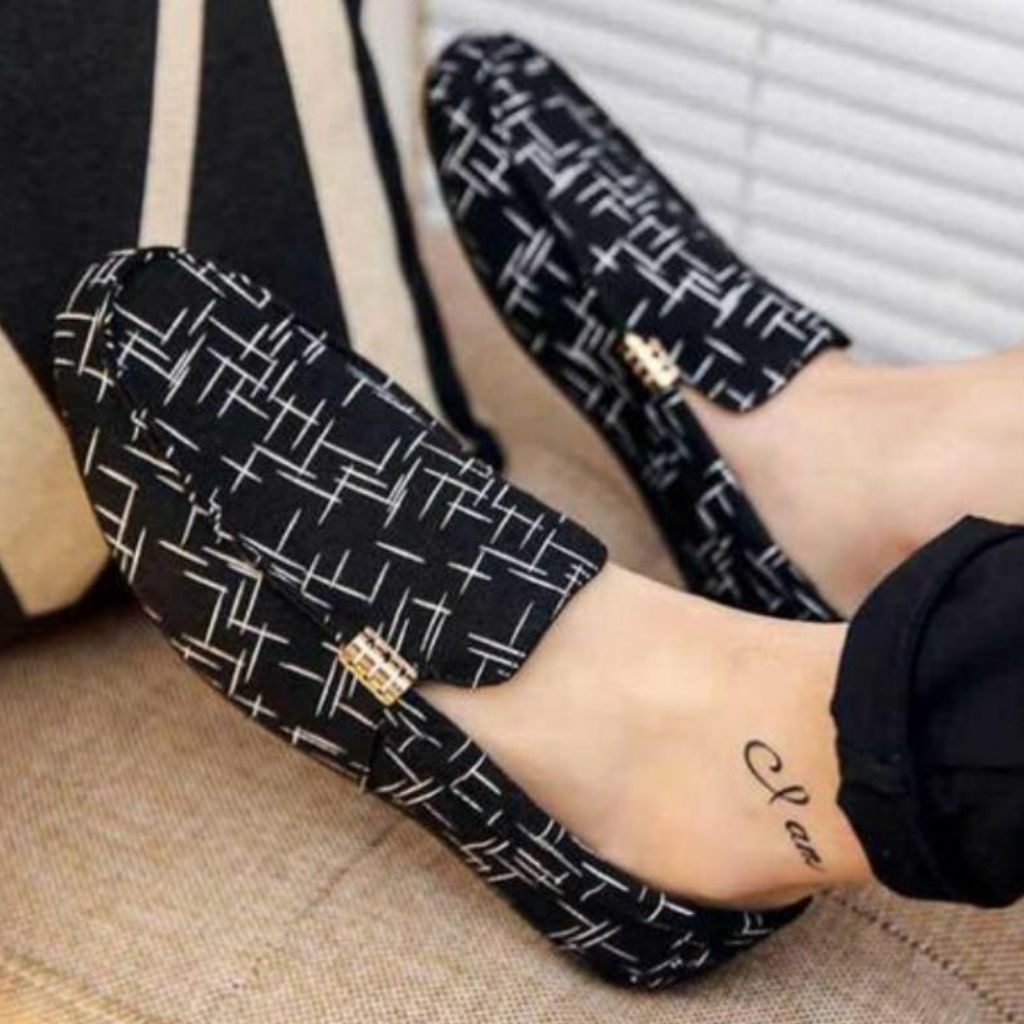 Casual Stylish Unique Leather Loafers Shoes For Men - Shopaholics