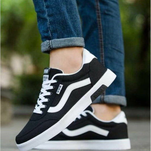 Old Skool Pro Lace-Up Sneakers Shoes For Men - 6 / Black - Shopaholics