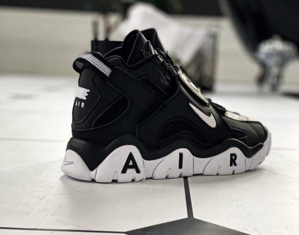 Air Barrage Mid Sneakers Shoes For Men