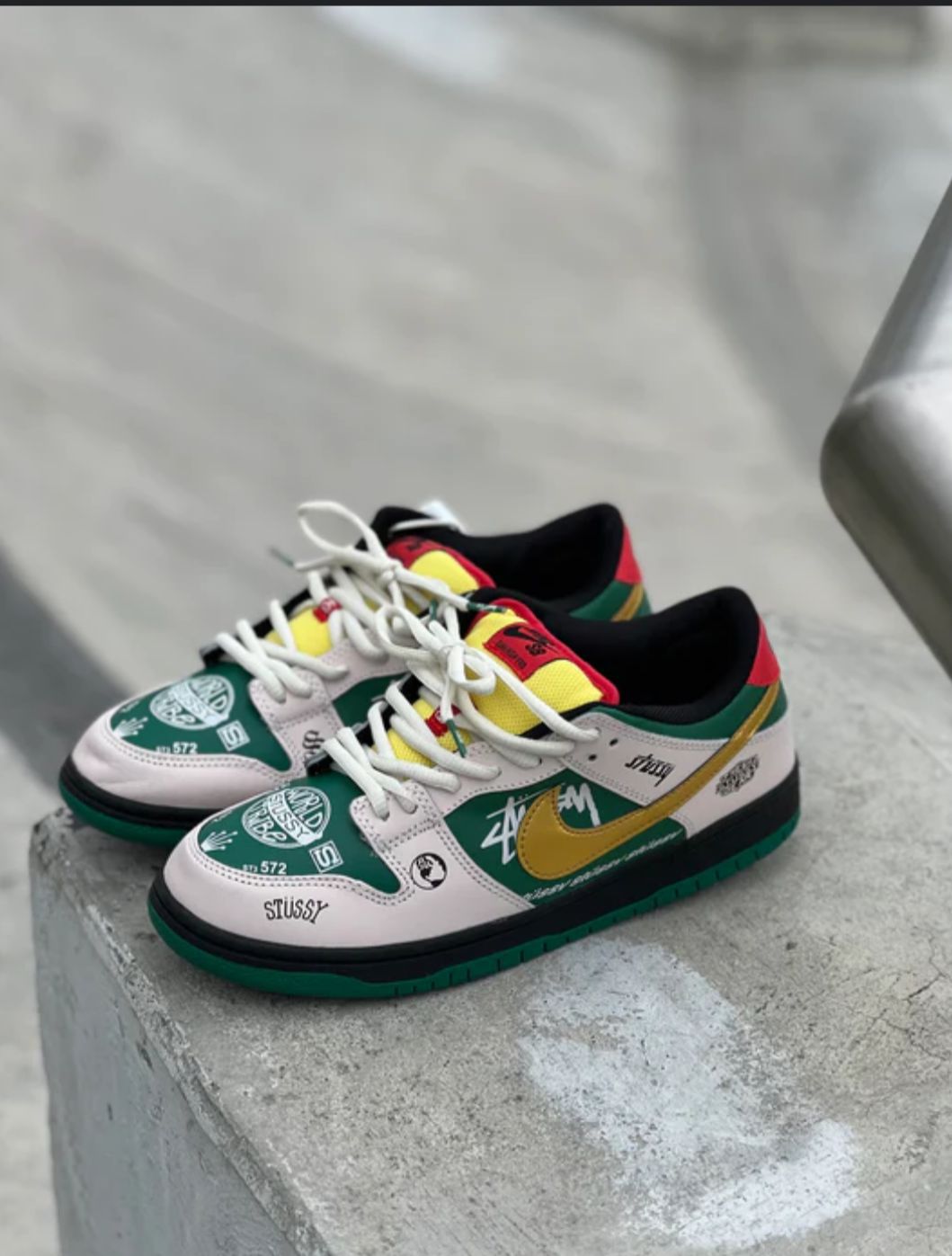 SB Dunk Low Stussy Sneakers Shoes For Men – Shopaholics SB Dunk Low Stussy Sneakers Shoes For Men – Shopaholics