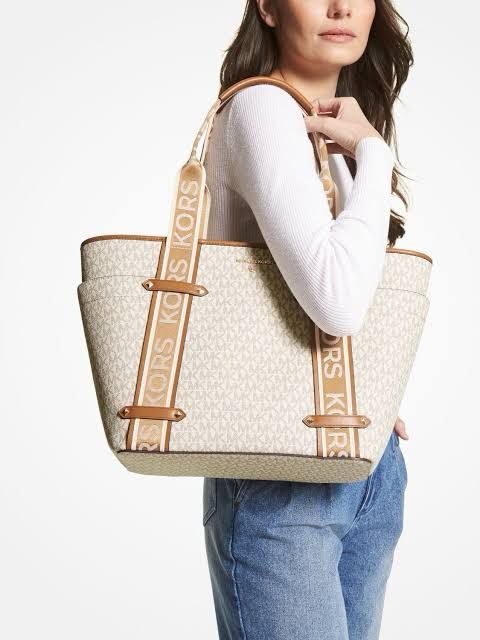 Maeve Tote With Dust Cover Shoulder Handbag For Women