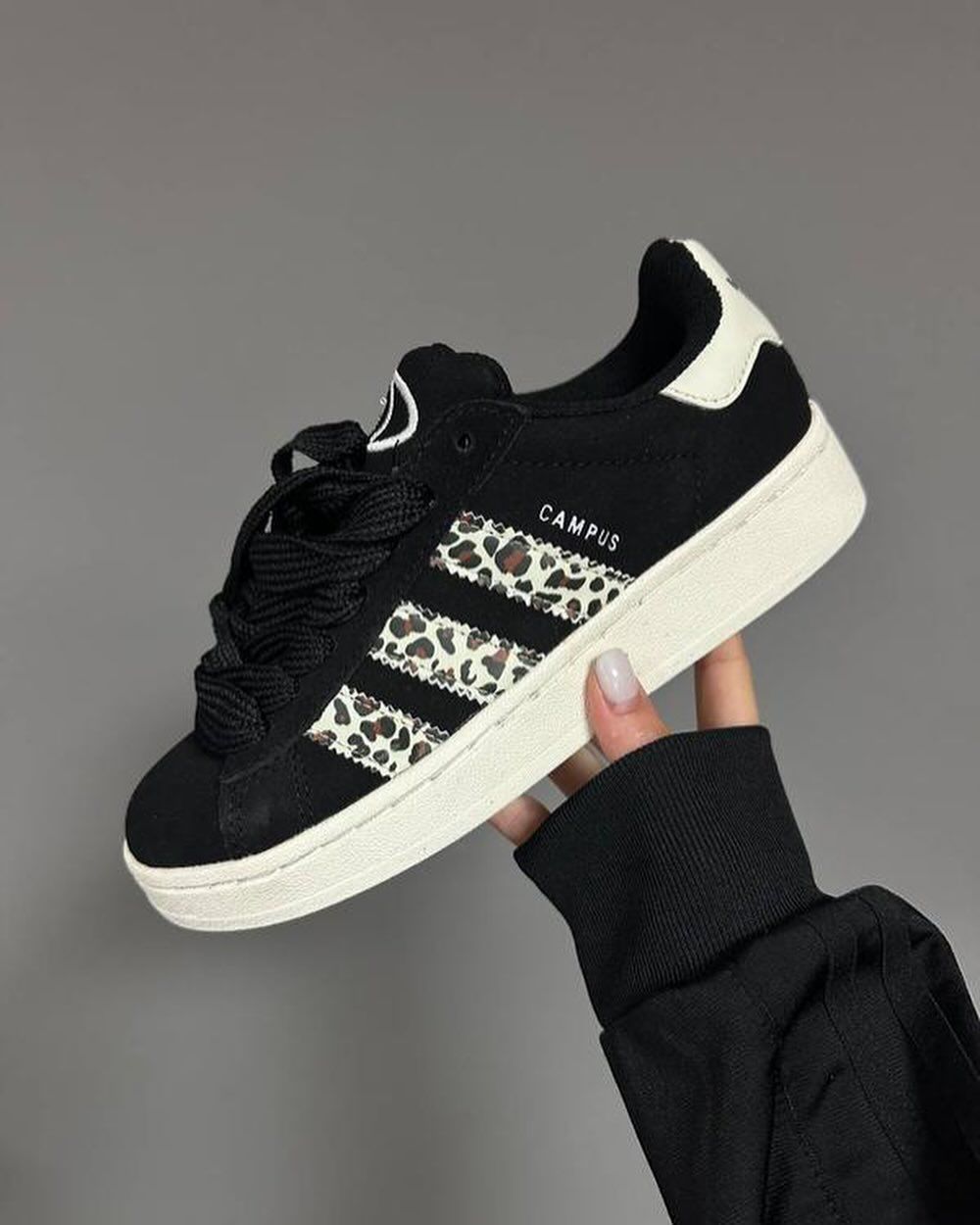 Stylish Leopard Print Sneakers Shoes For Women