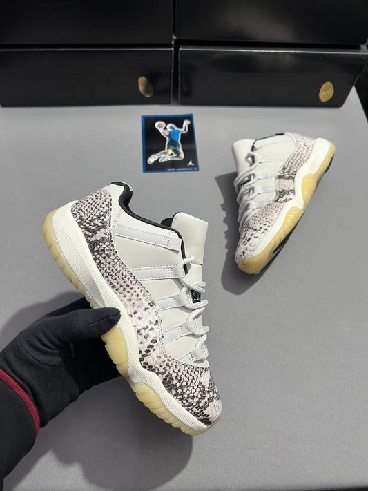 Jordan 11 Low Light Bone Sneakers Shoes For Men