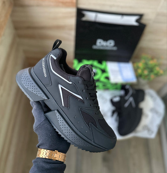 Elegant Black Sneakers Shoes For Men