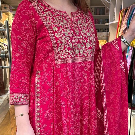 Cotton Embroidery Kurti Pant With Malmal Dupatta For Women - Shopaholics