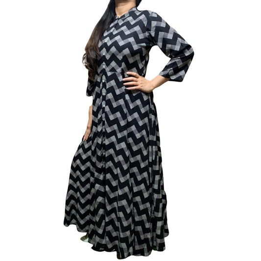 Discharge Print And Rayon Kurti For Women - M / Black-White - Shopaholics