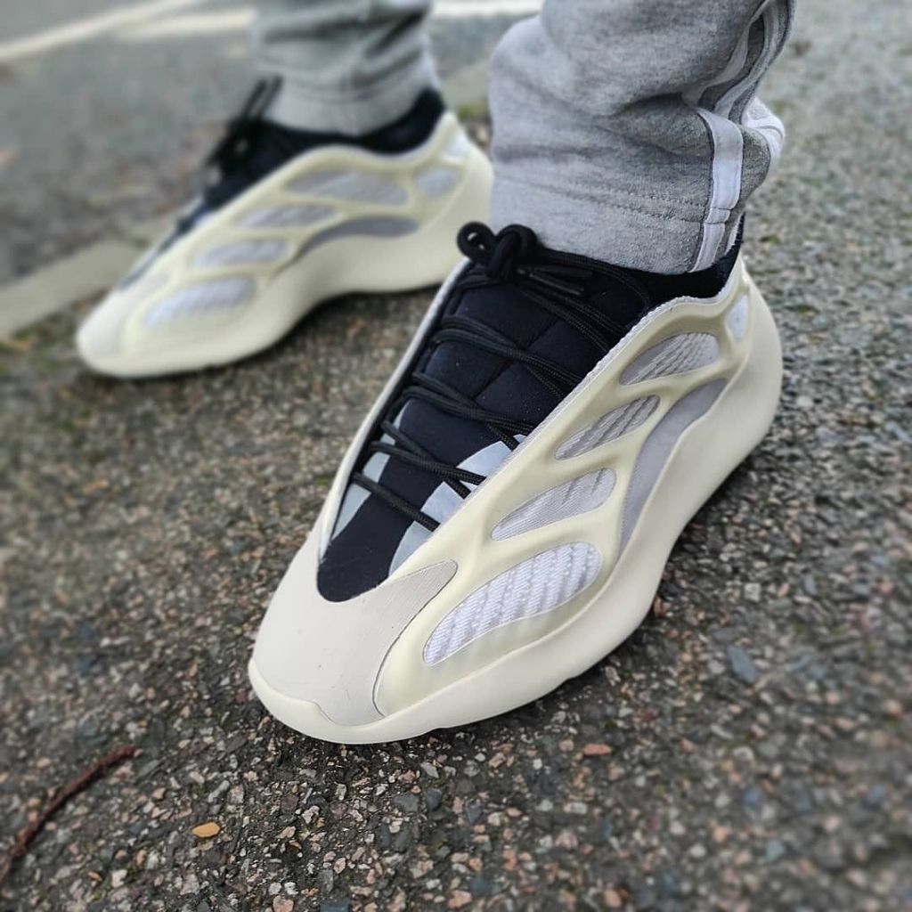 Sneaker Yeezy 700a Adidas Yeezy 700 V3 Azael