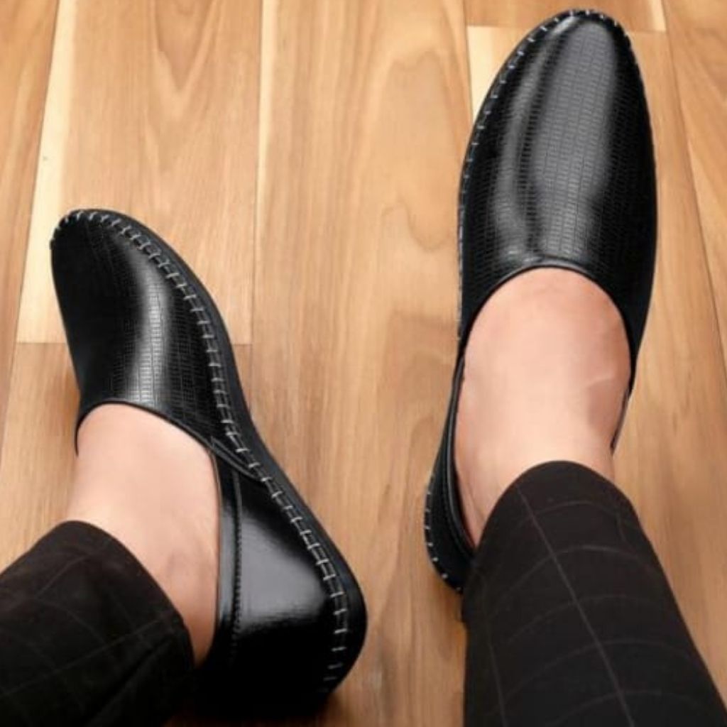 Stylish Punjabi Jutti Leather Loafers Shoes For Men - 7 / Black - Shopaholics